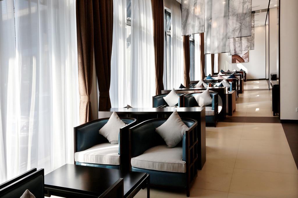 Benjoy Hotel - Jinqiao Branch Shanghai Exteriör bild