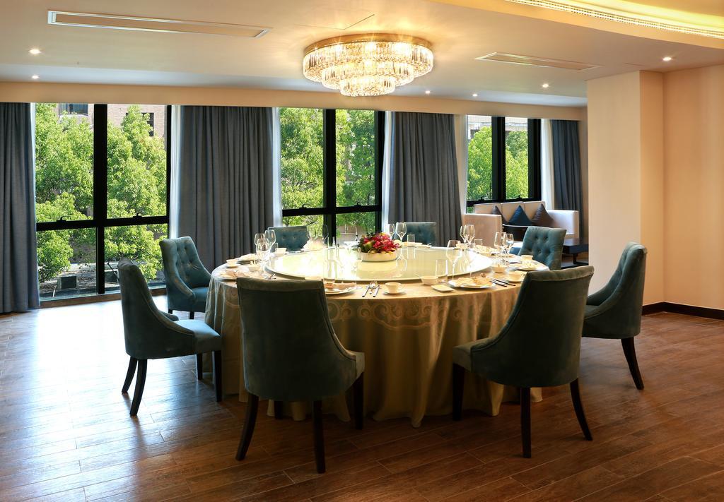 Benjoy Hotel - Jinqiao Branch Shanghai Exteriör bild