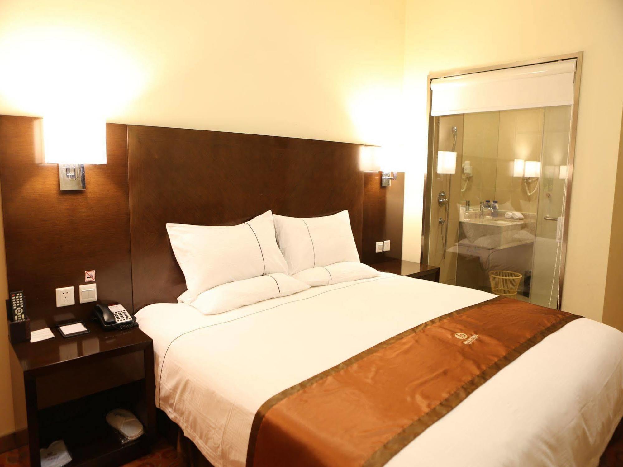 Benjoy Hotel - Jinqiao Branch Shanghai Exteriör bild