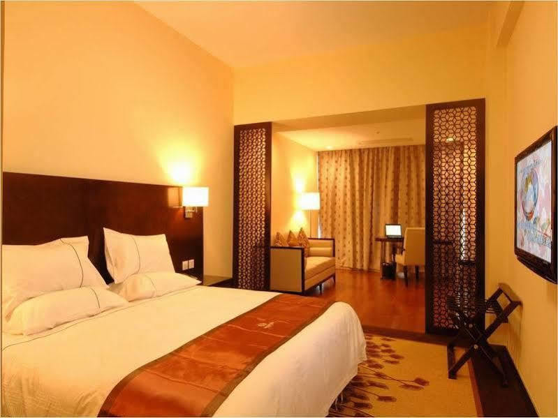 Benjoy Hotel - Jinqiao Branch Shanghai Exteriör bild