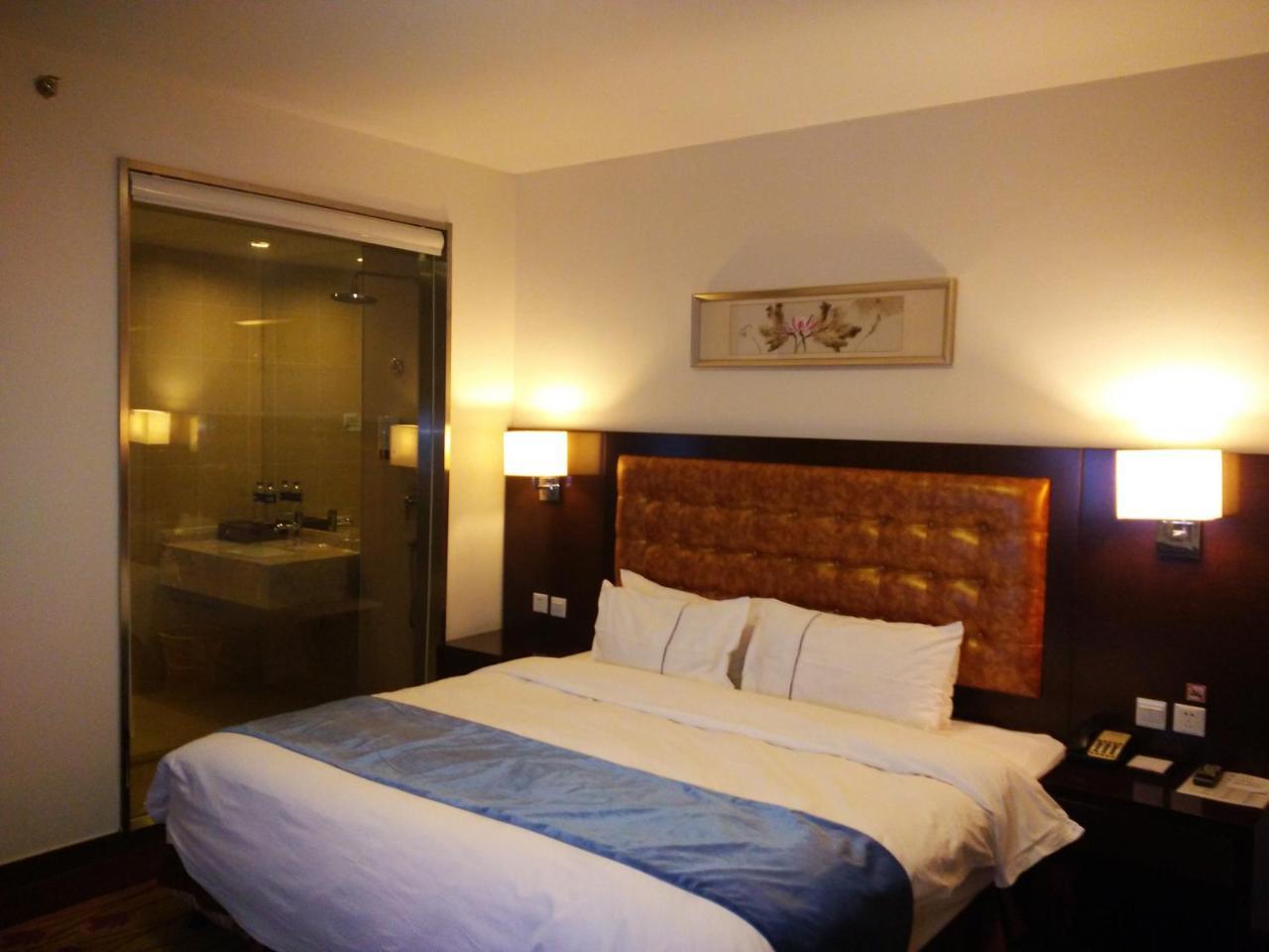 Benjoy Hotel - Jinqiao Branch Shanghai Exteriör bild