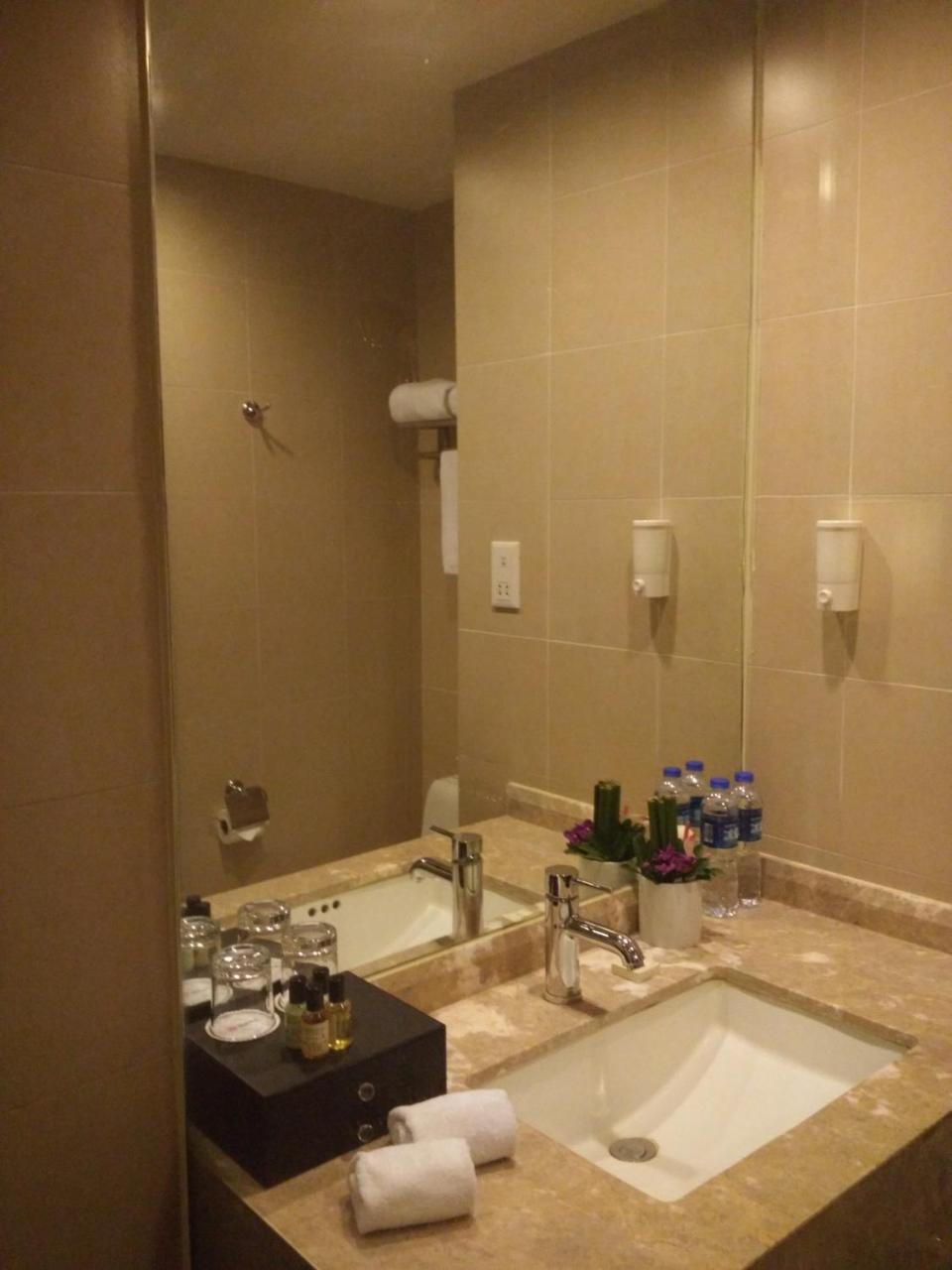 Benjoy Hotel - Jinqiao Branch Shanghai Exteriör bild